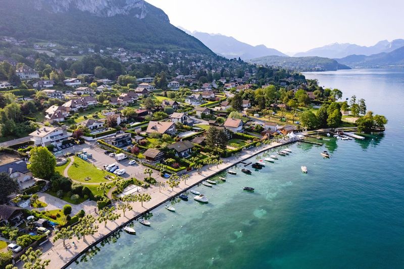 Vue panoramique du lac depuis Veyrier-du-Lac